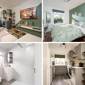  Apartment Vibe Haven - Modern 2 Bed With High Speed Wi-fi