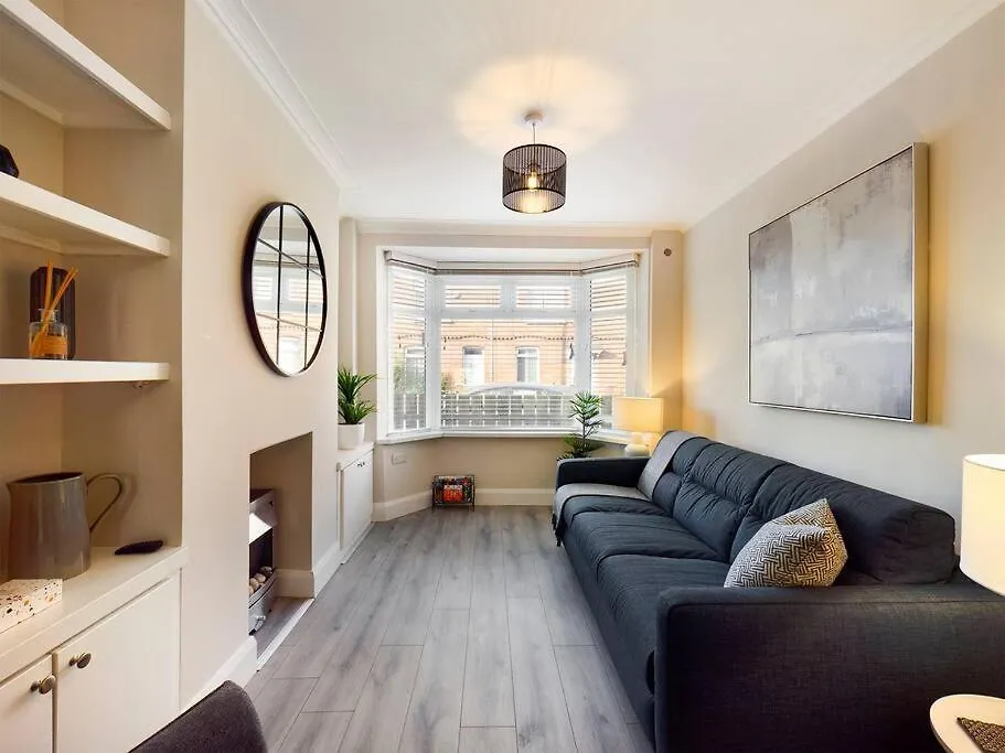It'S Broadway Baby! Great House Close To City Centre Belfast 0*,